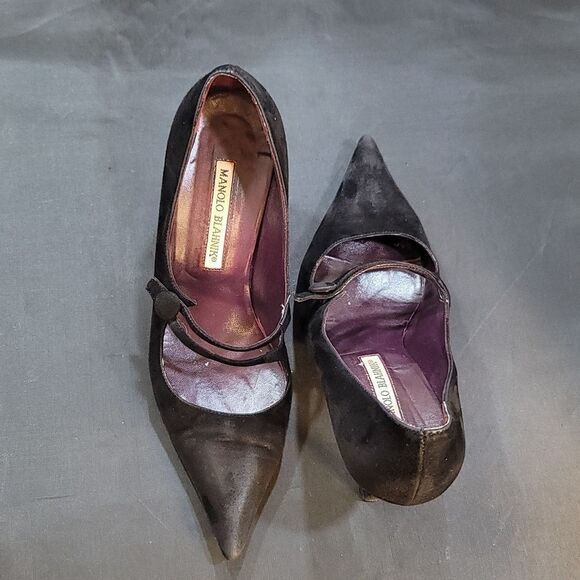 MANOLO BLAHNIK SUEDE POINTED TOE PUMP - Picture 4 of 15